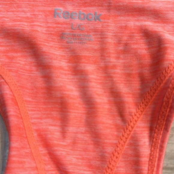 New with tags. Reebok workout shirt - Picture 5 of 8